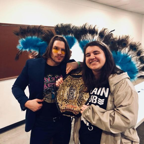 Meet your Posher, Caroline - Picture 1 of 1